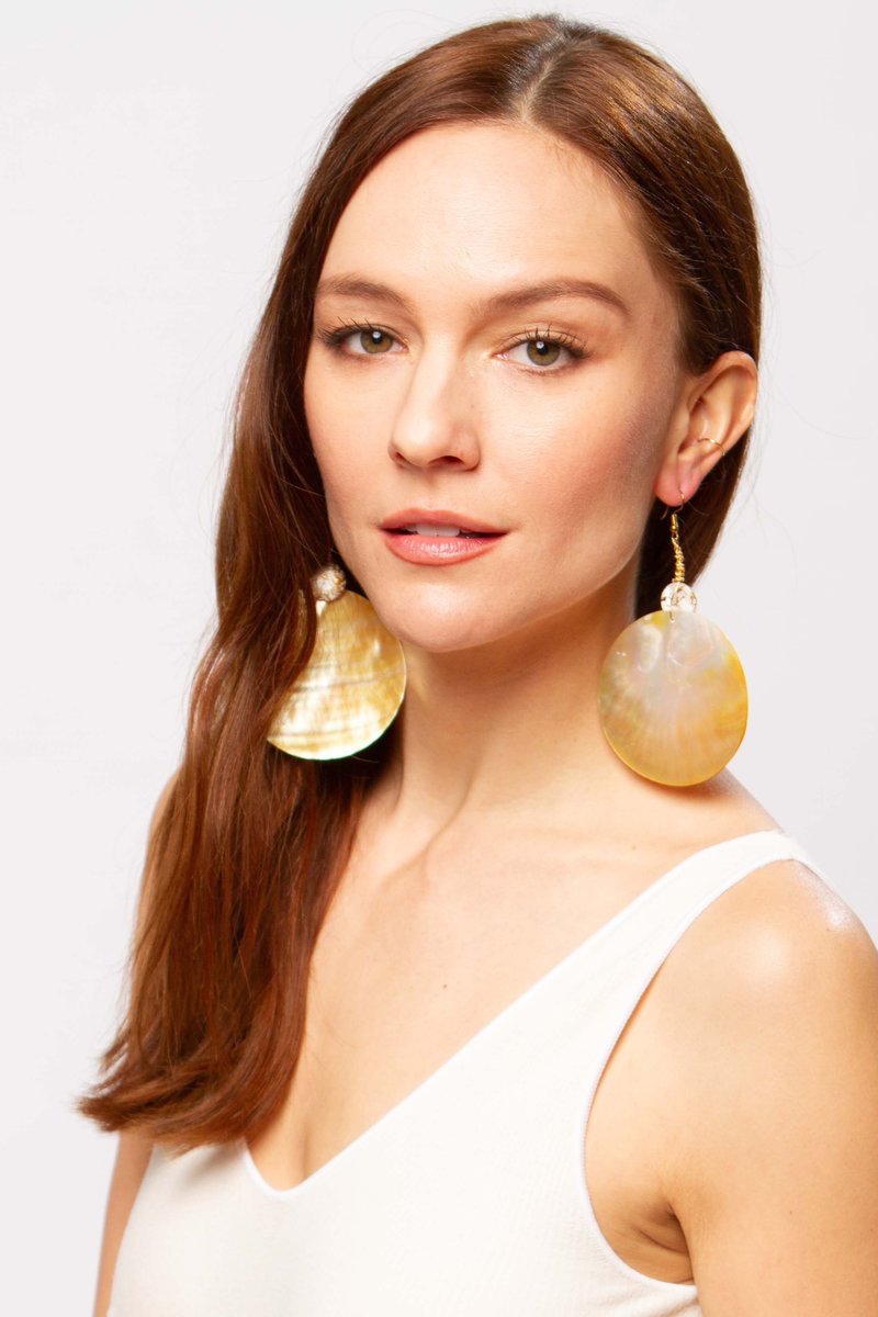 Alajas Buwan earrings - pearl Alajas Buwan earrings - pearl