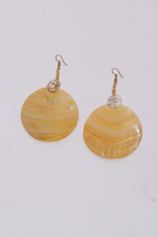 Alajas Buwan earrings - pearl Alajas Buwan earrings - pearl