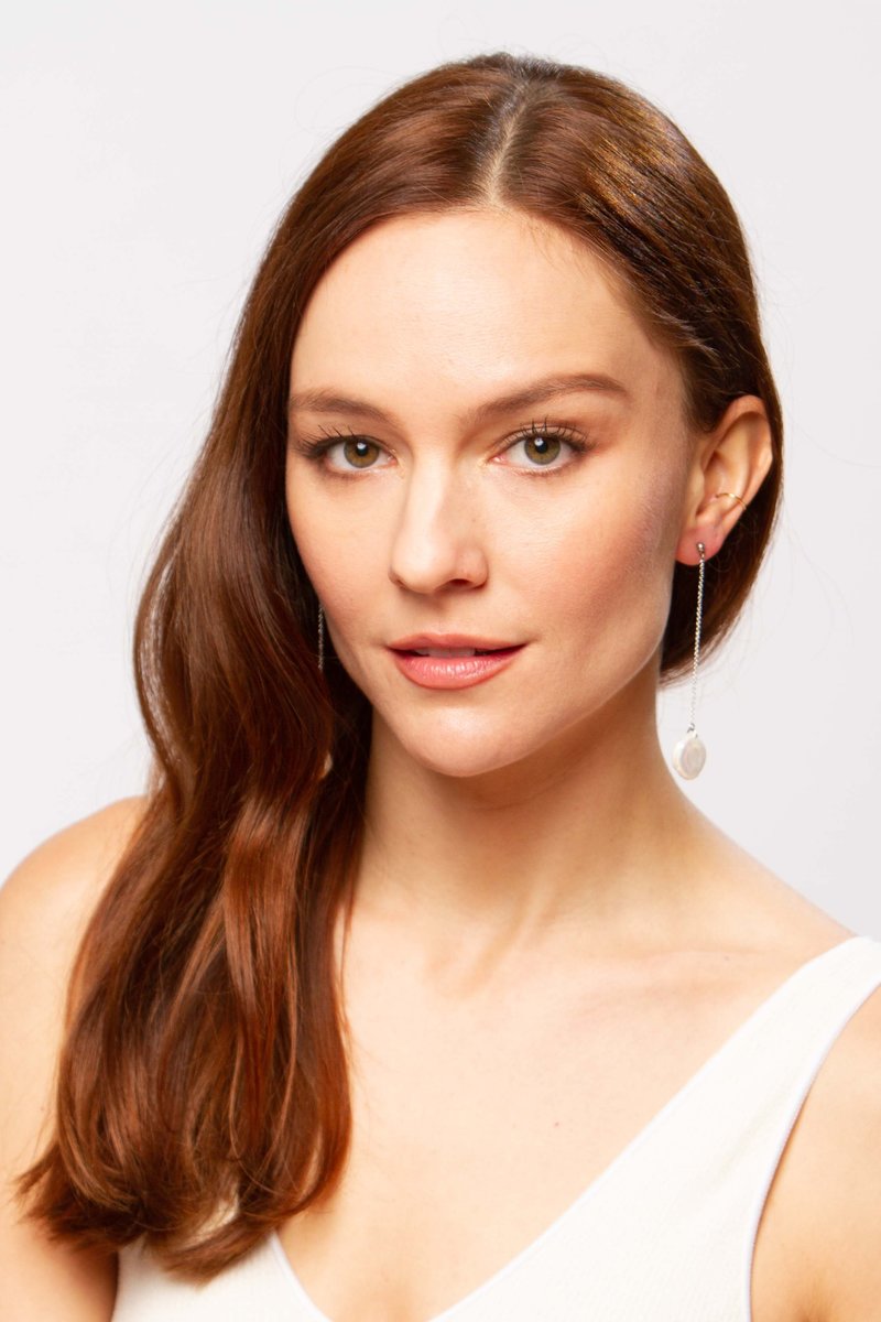 Alajas Linya pearl earrings - white 
