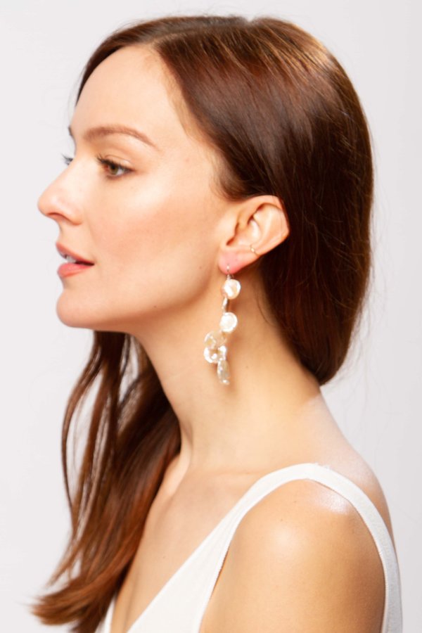 Alajas Ubas pearl earrings - peach Alajas Ubas pearl earrings - peach