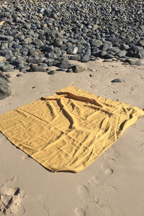 Hakea Linen Beach Blanket - Dusty Pink Hakea Linen Beach Blanket - Dusty Pink