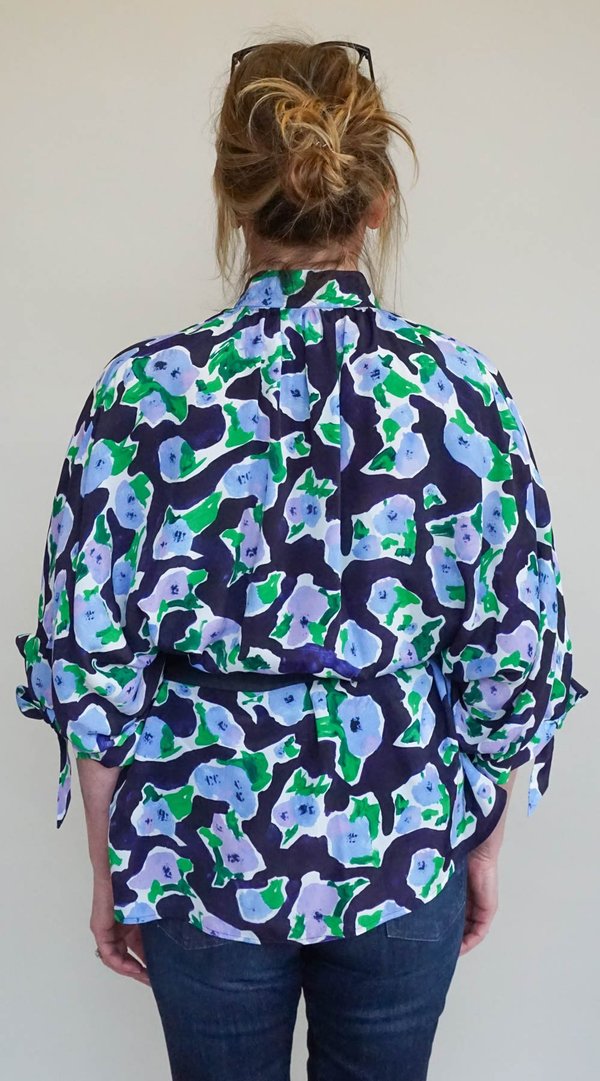 Christian Wijnants Blouse - Navy Magnolia Christian Wijnants Blouse - Navy Magnolia