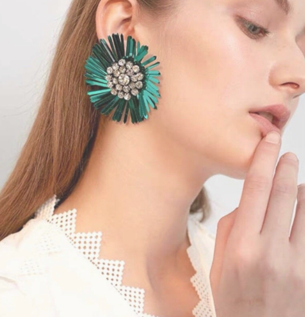 EV Twinkle Earring EV Twinkle Earring
