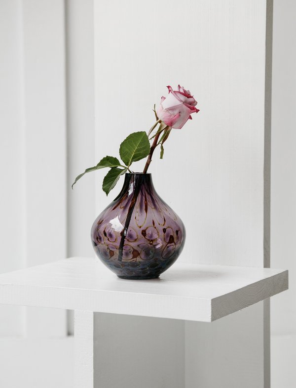 Found by Neighbour German Studio Glass Vase - Feather Pattern Found by Neighbour German Studio Glass Vase - Feather Pattern