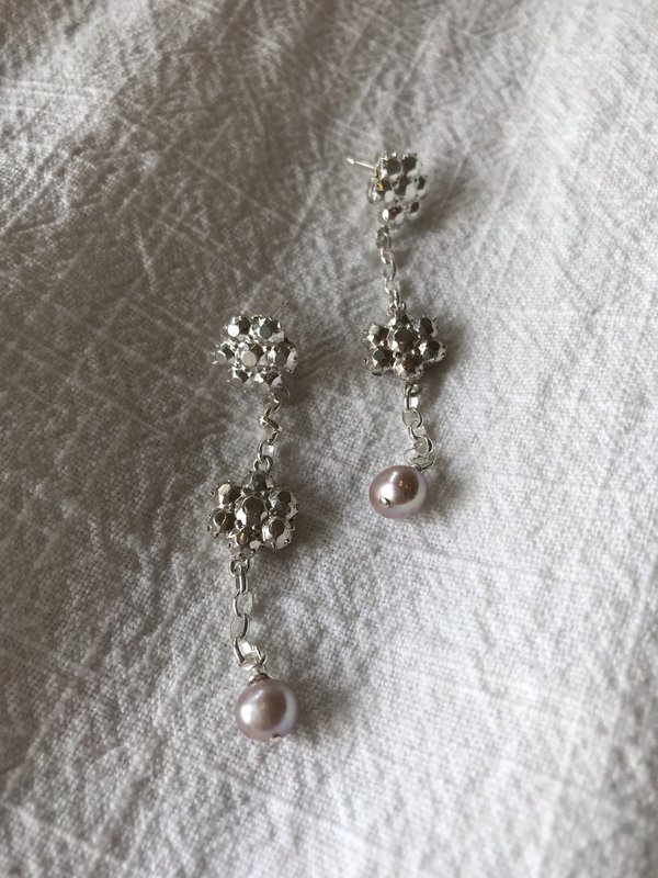 BEFORE MARCH Babies breath earrings - silver BEFORE MARCH Babies breath earrings - silver