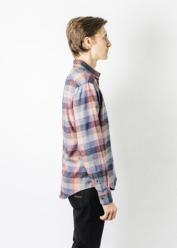 Raleigh Denim Workshop RALEIGH DENIM BUTTON UP - PLAID Raleigh Denim Workshop RALEIGH DENIM BUTTON UP - PLAID