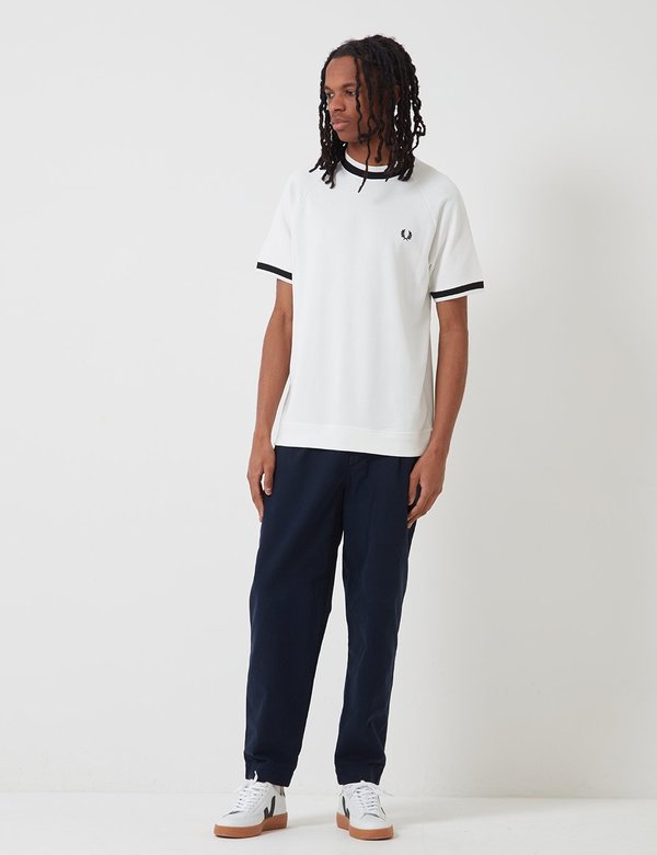 Fred Perry Raglan Sweat Top T-shirt - Snow White Fred Perry Raglan Sweat Top T-shirt - Snow White