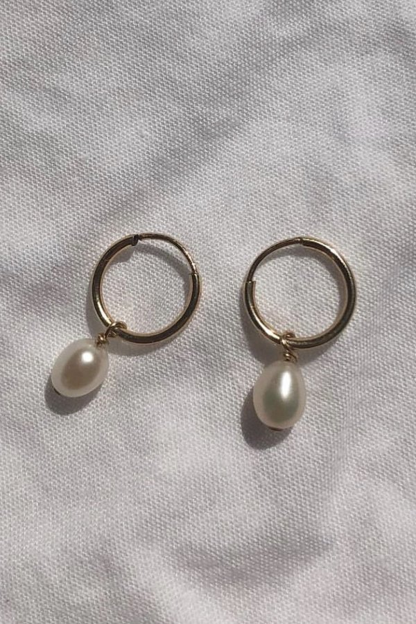 AA Studio Tiny Drop Pearl Hoops - Gold/Pearl AA Studio Tiny Drop Pearl Hoops - Gold/Pearl