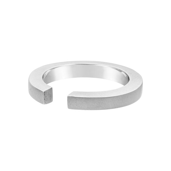 Tarin Thomas Ernie Ring Tarin Thomas Ernie Ring