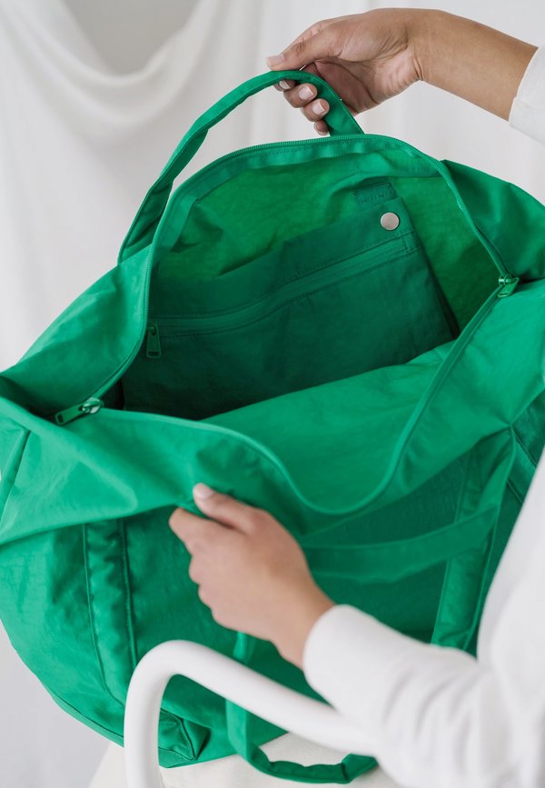 BAGGU Travel Cloud Bag - emerald | Garmentory