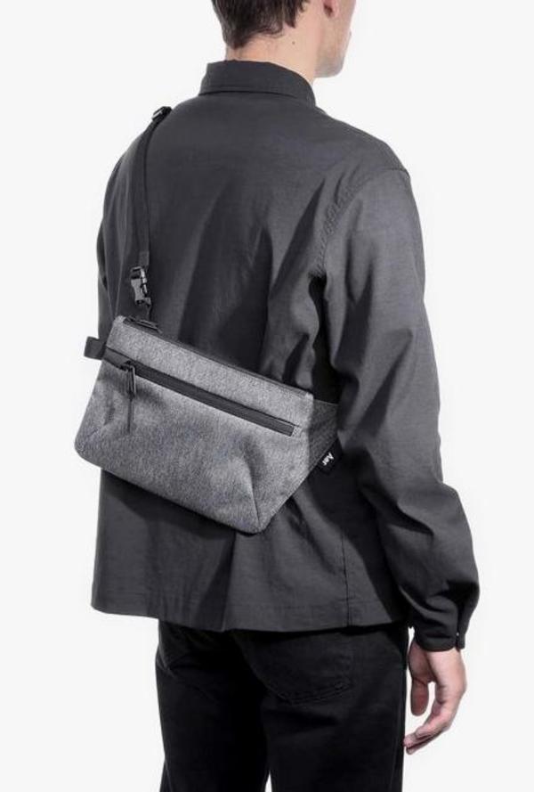 aer sling pouch