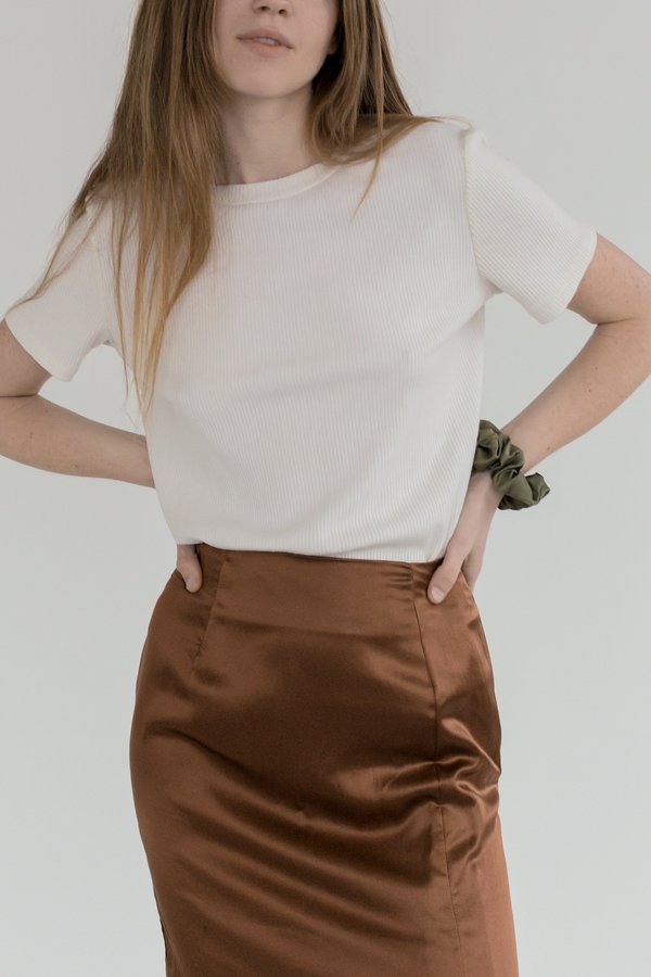 Angie Bauer Perfect Tee - Ivory Angie Bauer Perfect Tee - Ivory