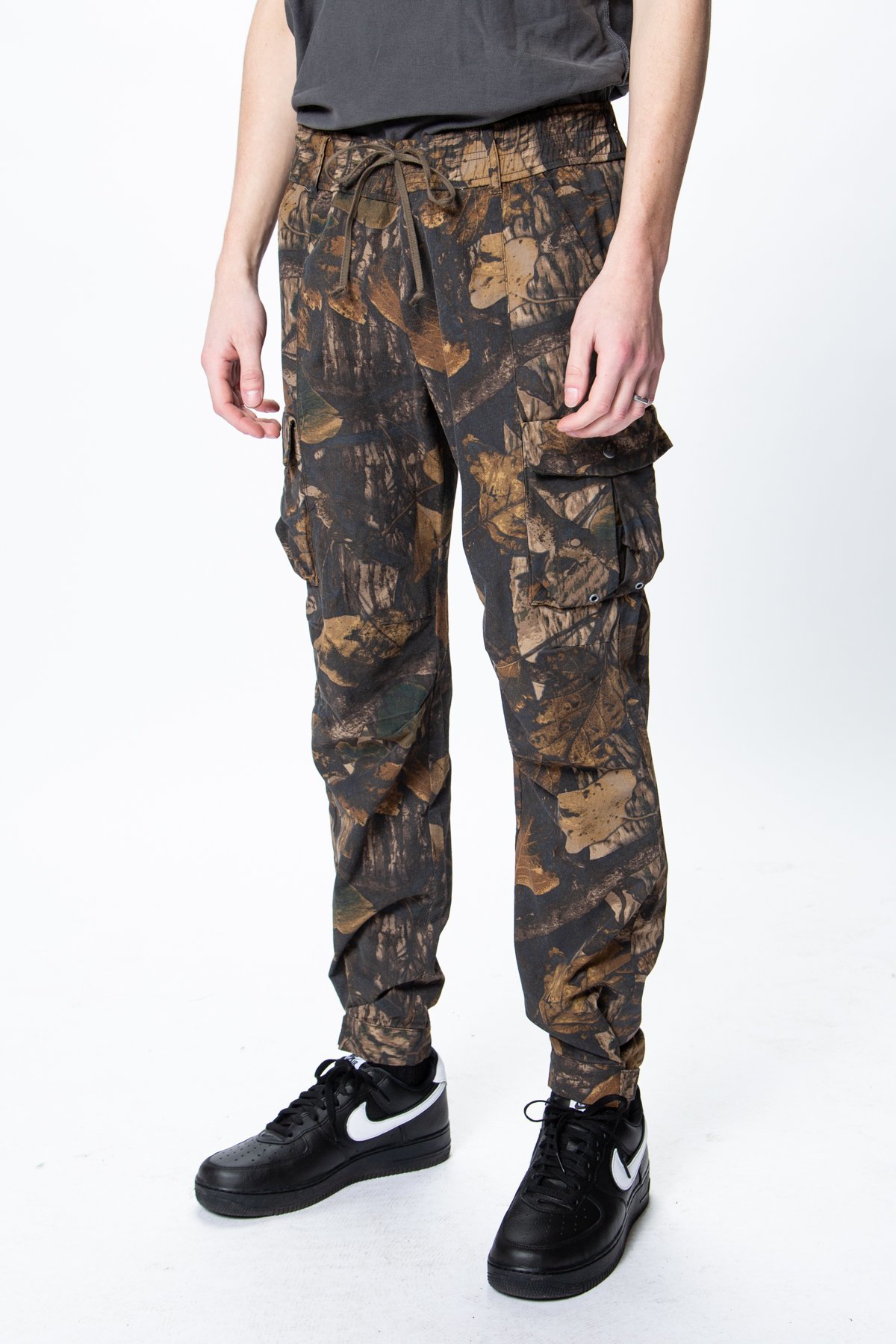 パンツ John Elliott Panorama Cargo Tree Camo Panorama Cargo Pant - Tree Camo Brown – Feature
