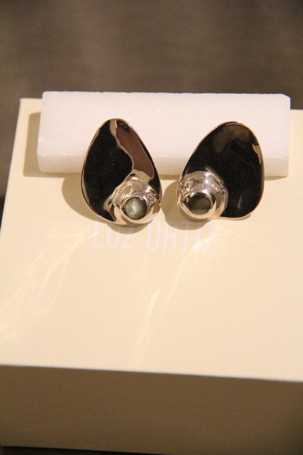 Luz Ortiz Pearl Mabe Earrings - Silver Luz Ortiz Pearl Mabe Earrings - Silver
