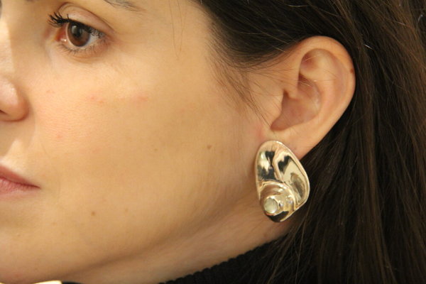 Luz Ortiz Pearl Mabe Earrings - Silver Luz Ortiz Pearl Mabe Earrings - Silver