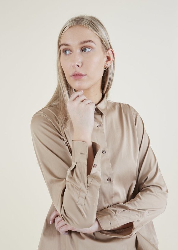 Lareida Clark Stretch Satin Shirt - Cedar Lareida Clark Stretch Satin Shirt - Cedar