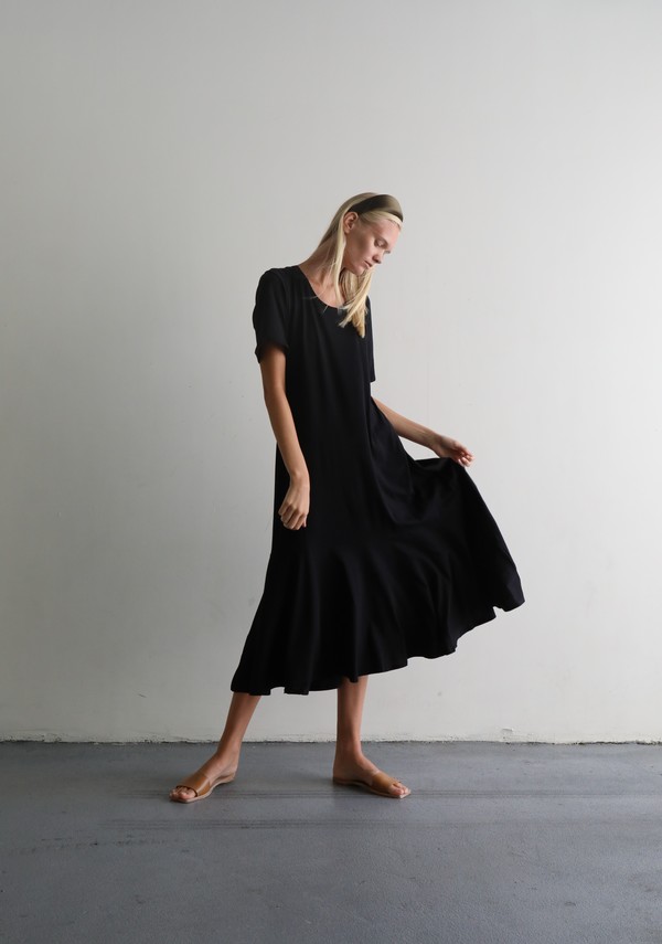 slim fit dress slacks Momyknows Mesh Ruched Bodice Drop Shoulder Flared Hem Maternity Maxi Dress main image 0