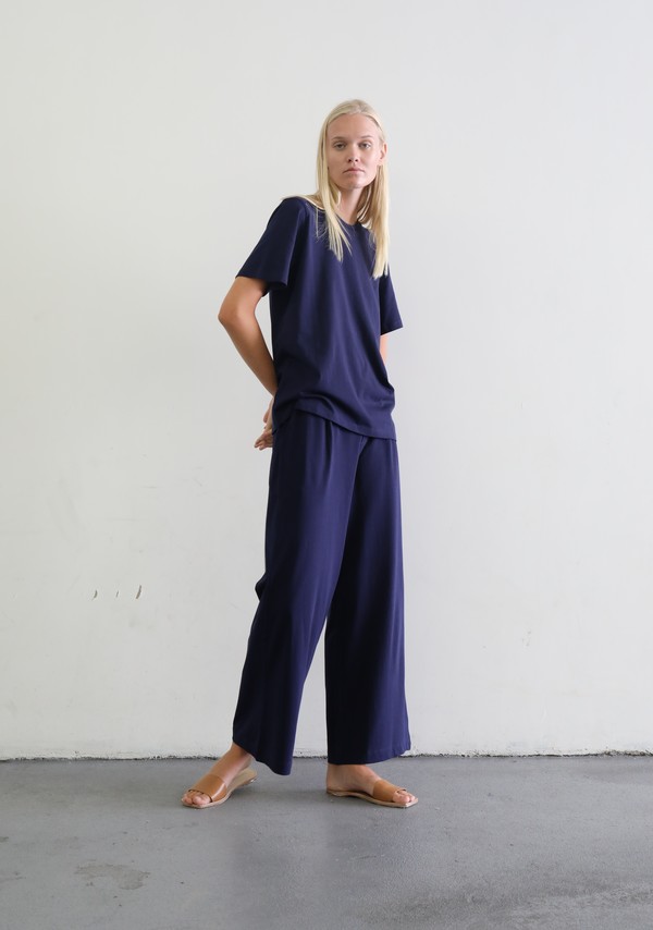 KOWTOW CLASSIC TEE - INDIGO KOWTOW CLASSIC TEE - INDIGO