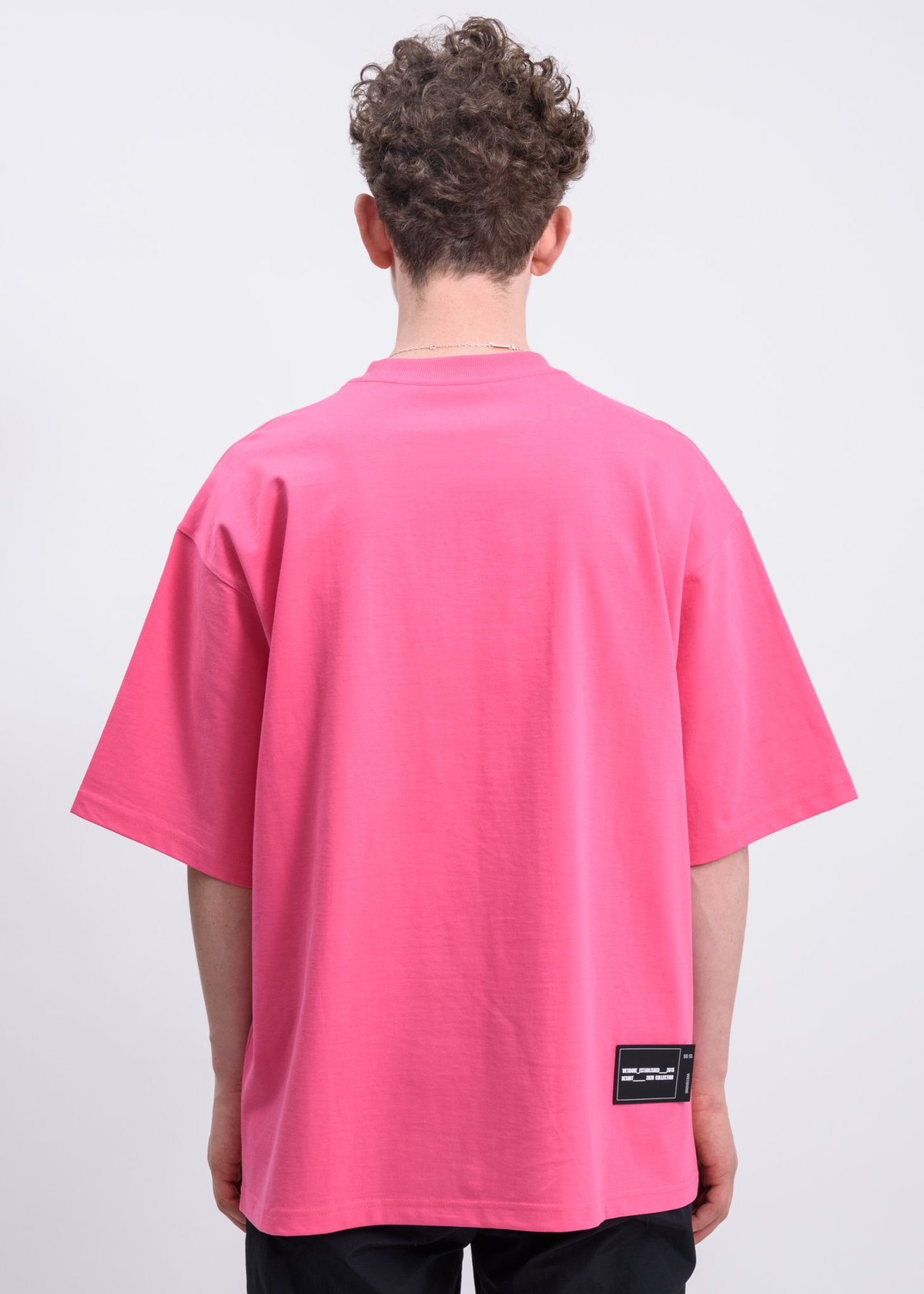 We11Done ♥ Well Done T-Shirt /追跡付 we11done Welldone Front Logo T-Shirt - Black | Garmentory
