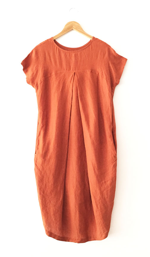 Black Crane Pleated Cocoon Dress - Brick Black Crane Pleated Cocoon Dress - Brick