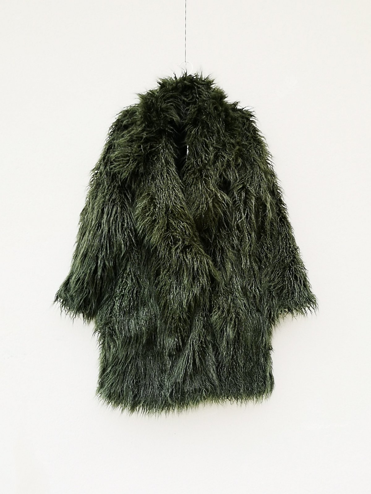 SAMPLE - COAT FAUX FUR SHAGGY - dark green - Image 1 of 9