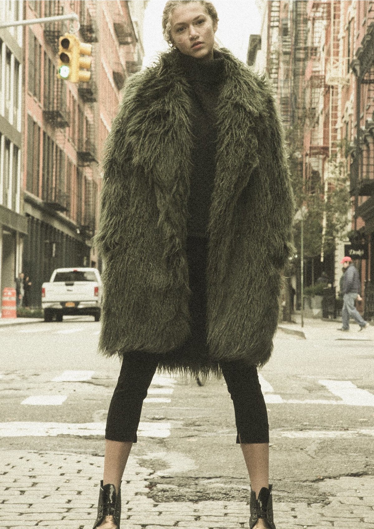 SAMPLE - COAT FAUX FUR SHAGGY - dark green - Image 2 of 9