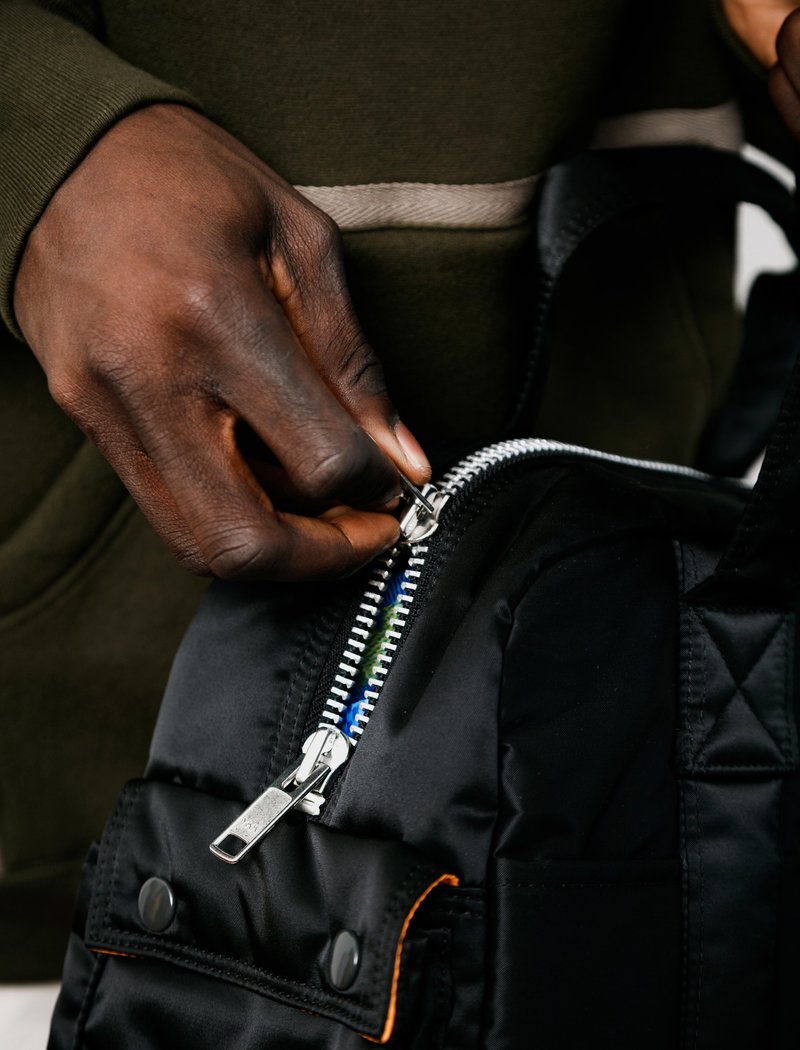 極美品✨PORTER TANKER BOSTON BAG (S) ブラック Porter Tanker Boston Bag Large | Garmentory