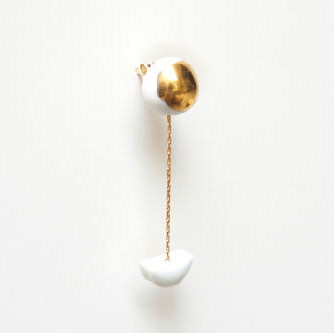 Jujumade pendant half moon earring Jujumade pendant half moon earring