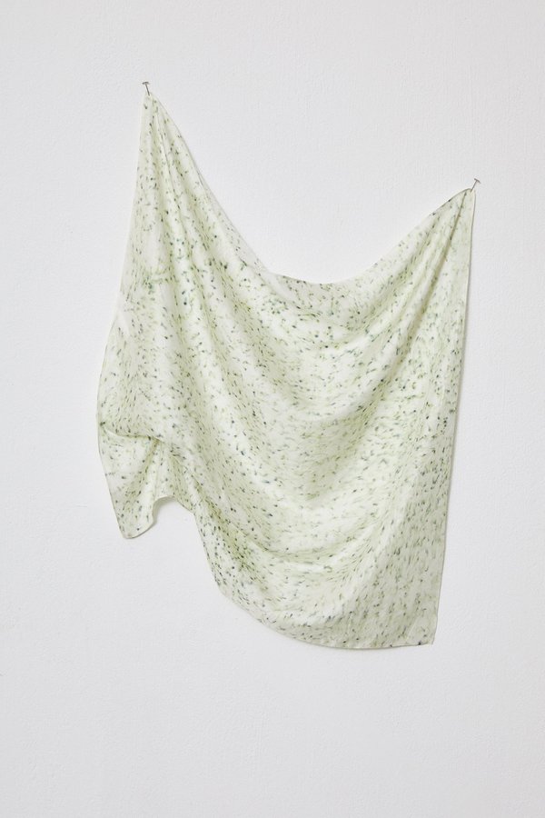 OUND FLOWER PETAL PRINTED SILK SCARF OUND FLOWER PETAL PRINTED SILK SCARF