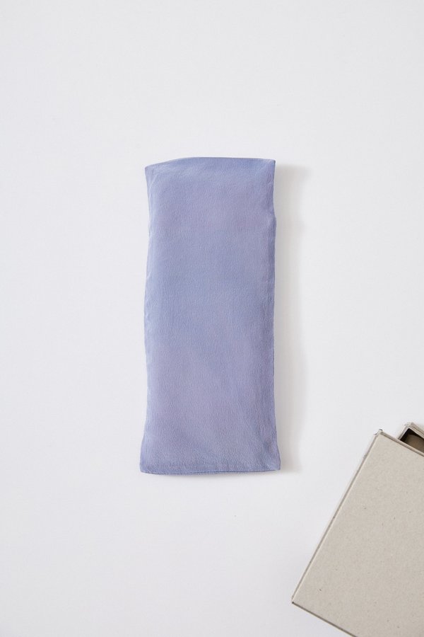 OUND HAND DYED SILK AROMATHERAPY EYEPILLOW OUND HAND DYED SILK AROMATHERAPY EYEPILLOW