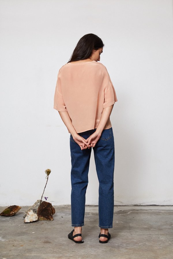 HAND DYED SILK T TOP - AVOCADO HAND DYED SILK T TOP - AVOCADO