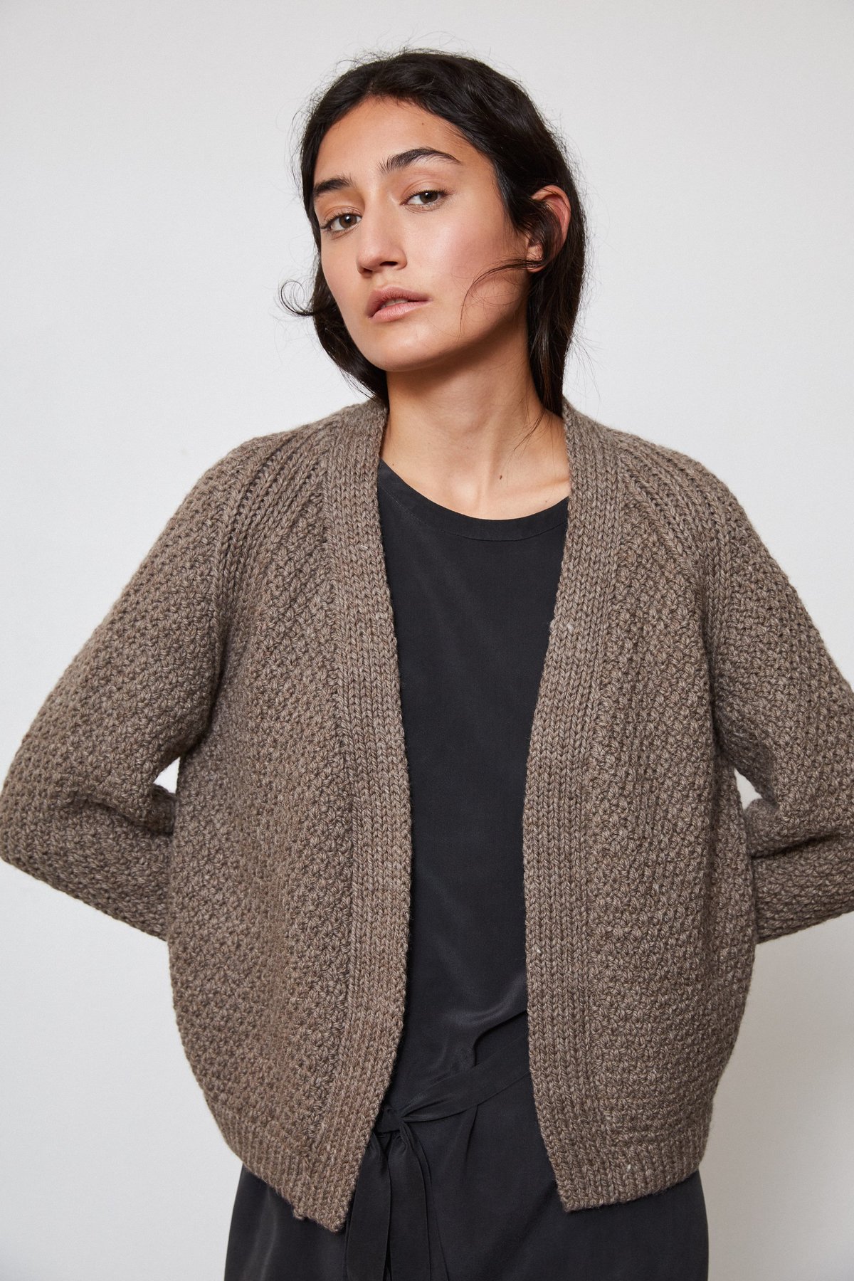 Ound Hand Knitted Sauco Wool Cardigan - Cub - Image 2 of 4