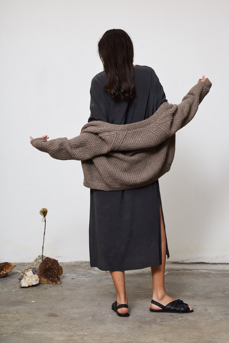 Ound Hand Knitted Sauco Wool Cardigan - Cub