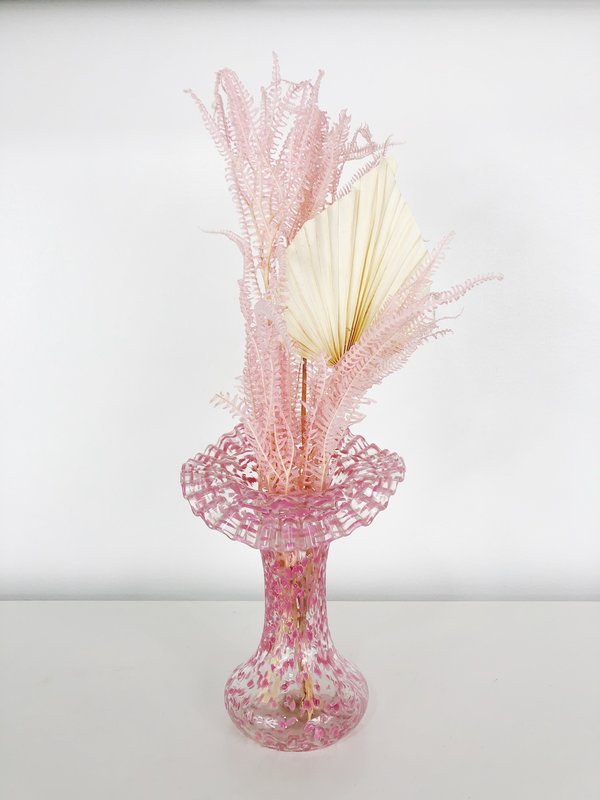 Vintage Ri-Ri-Ku Speckled Fenton Vase - Pink Vintage Ri-Ri-Ku Speckled Fenton Vase - Pink