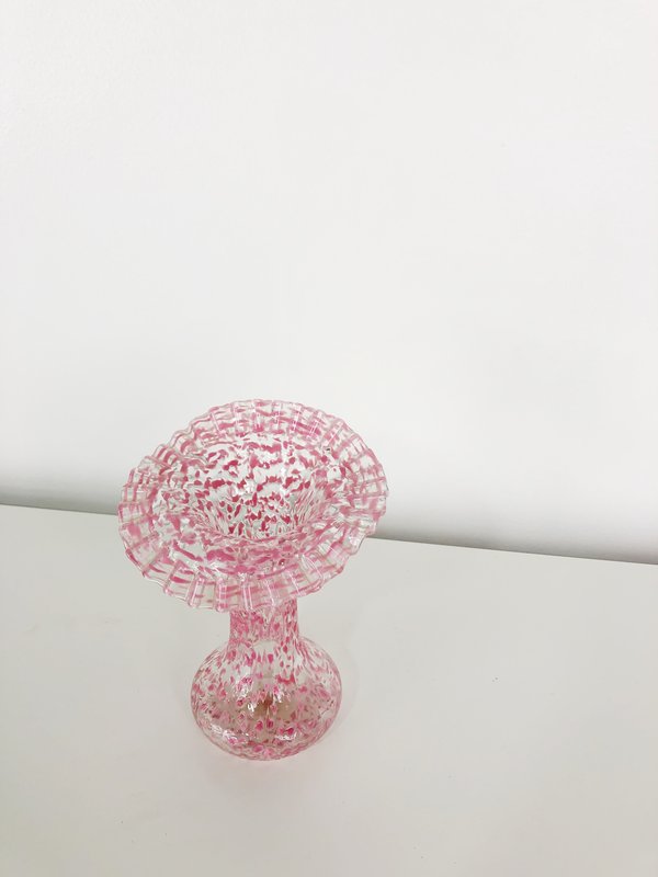 Vintage Ri-Ri-Ku Speckled Fenton Vase - Pink Vintage Ri-Ri-Ku Speckled Fenton Vase - Pink