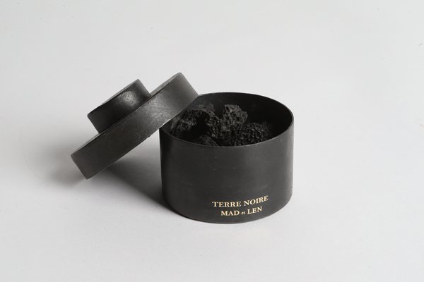 Mad et Len Flat Pot Pourri Totem Lava