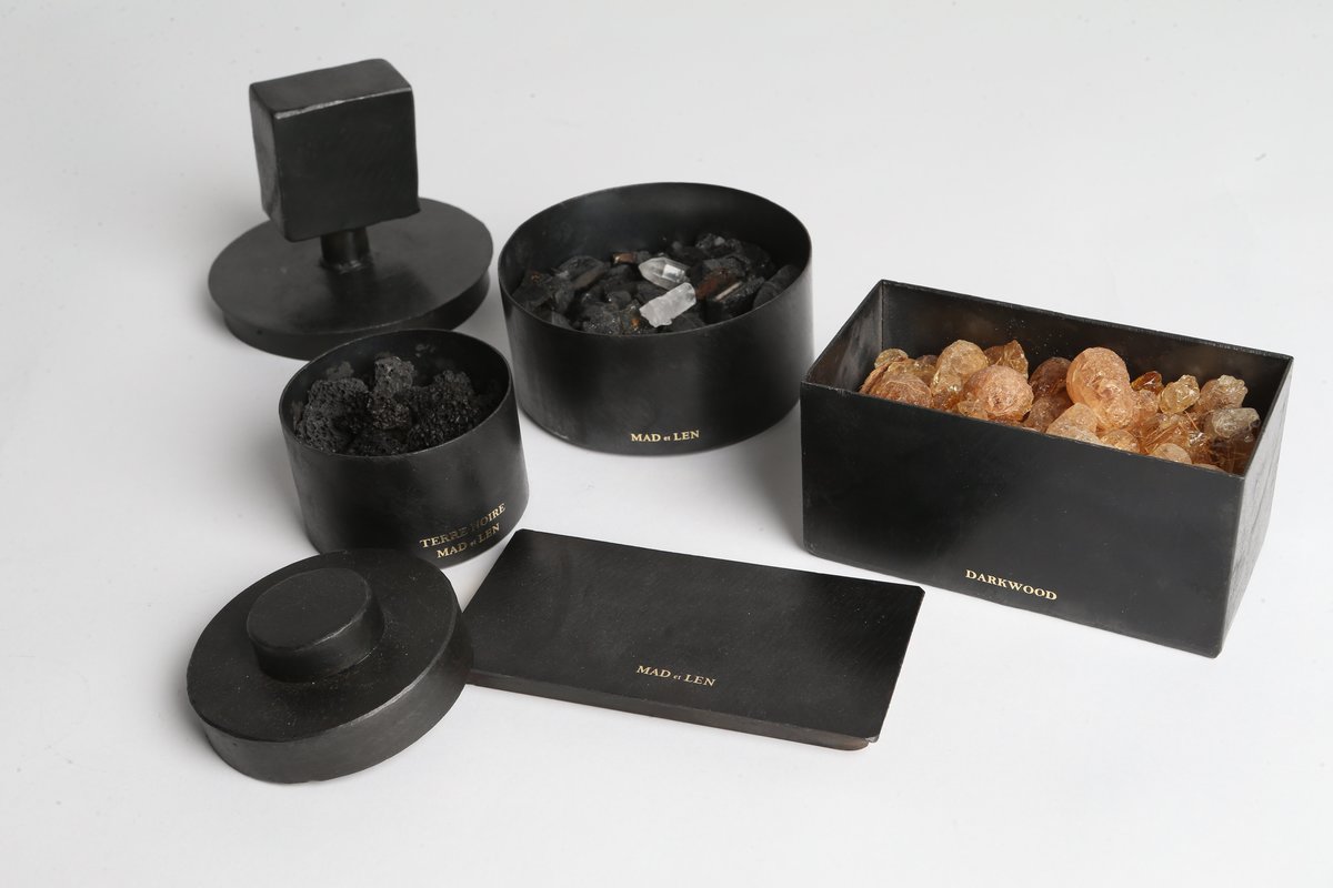 Mad et Len Flat Pot Pourri Totem Lava - Image 2 of 2