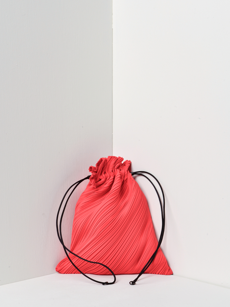 Pleats Please Issey Miyake Drawstring Pleats Bag - Bright Red