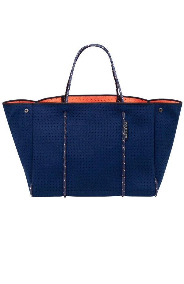 新品　Scoop and Escape Large Tote　navy Scoop and Escape Large Tote navy Escape - Oversized Tote Bag