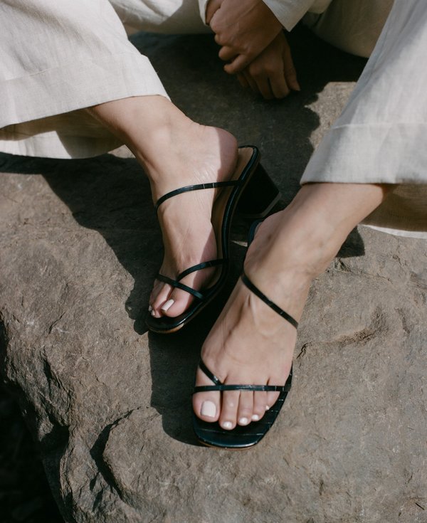 LOQ Manola sandal - Black Croc LOQ Manola sandal - Black Croc