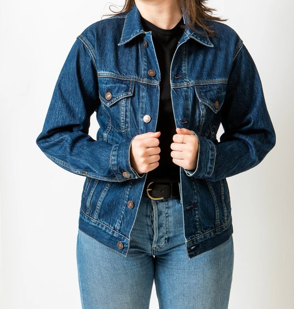 oversized 90s denim jacket