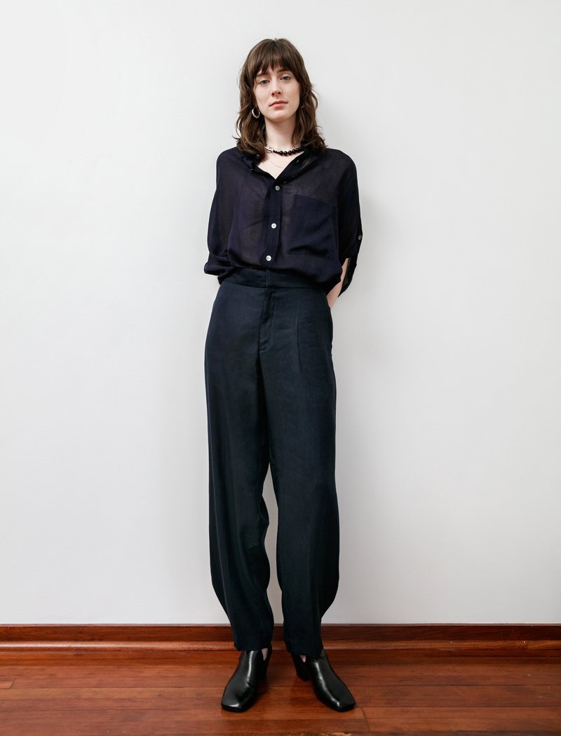 Ys by Yohji Yamamoto Rounded Hem Linen Trousers - Navy Ys by Yohji Yamamoto Rounded Hem Linen Trousers - Navy