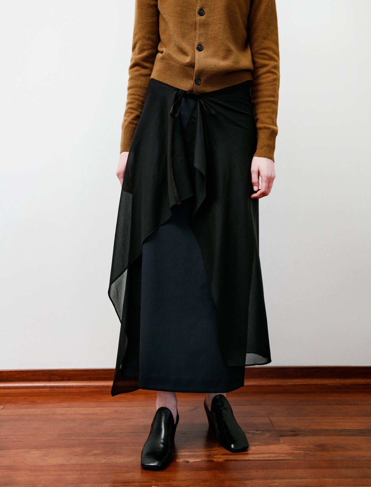 Double-Layer-Float-Skirt-Black