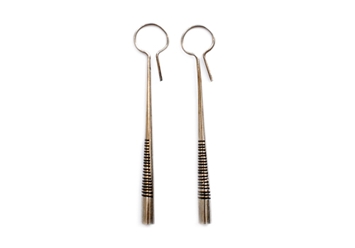 TUAREG THIN NOTCHES OXIDIZED SILVER DRIP HOOK EARRINGS TUAREG THIN NOTCHES OXIDIZED SILVER DRIP HOOK EARRINGS
