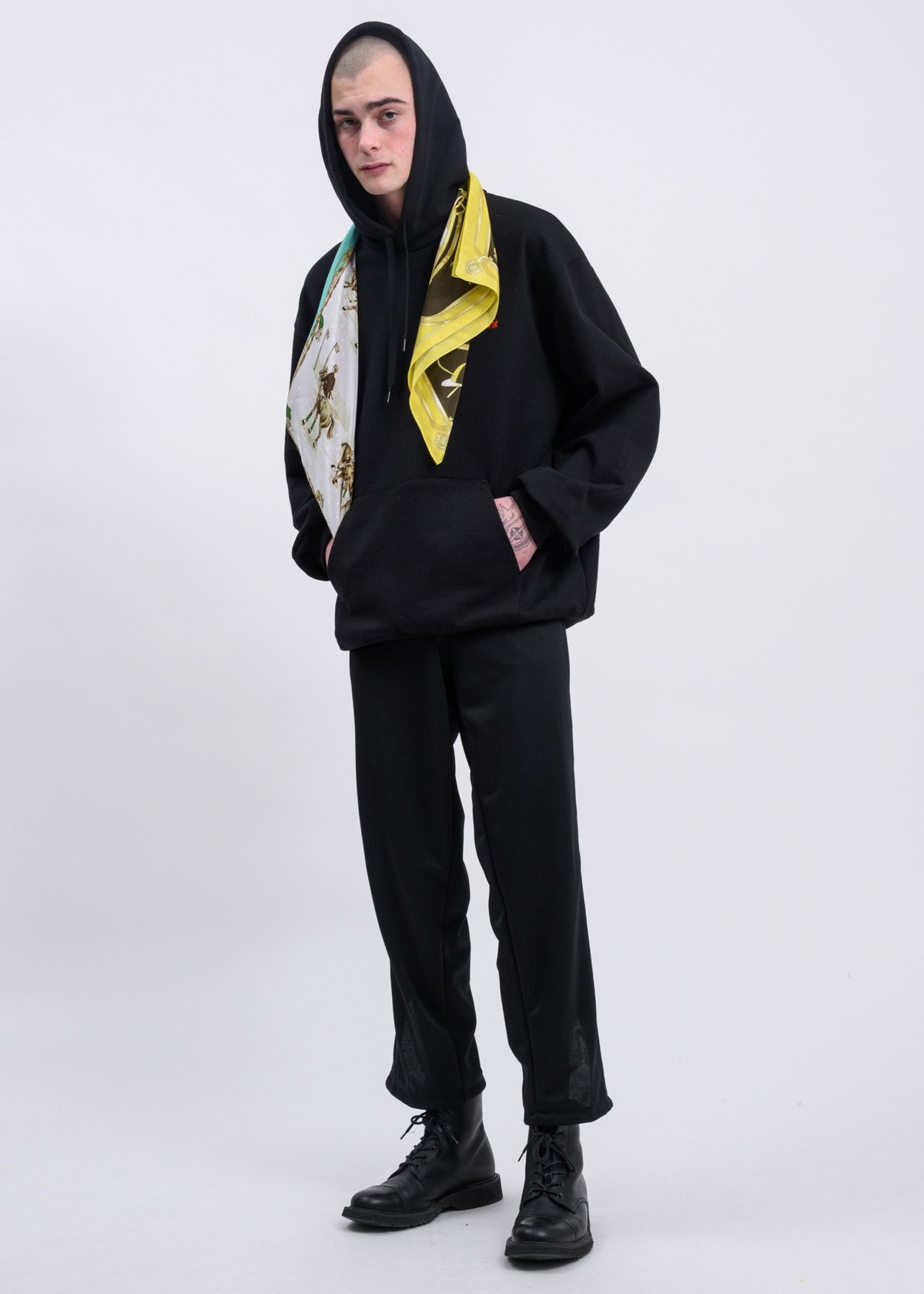 メンズ doublet HIDDEN CHAOS EMBROIDERY HOODIE L
