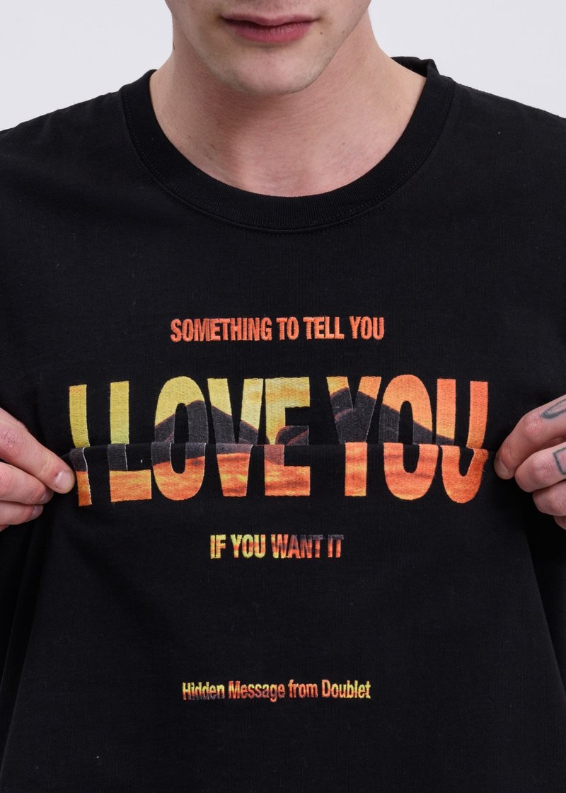 Doublet Hidden Message Embroidery T-Shirt - Black | Garmentory