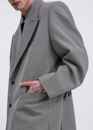 Doublet Pe/W Hand-Painted Long Tailored Jacket - Houndstooth