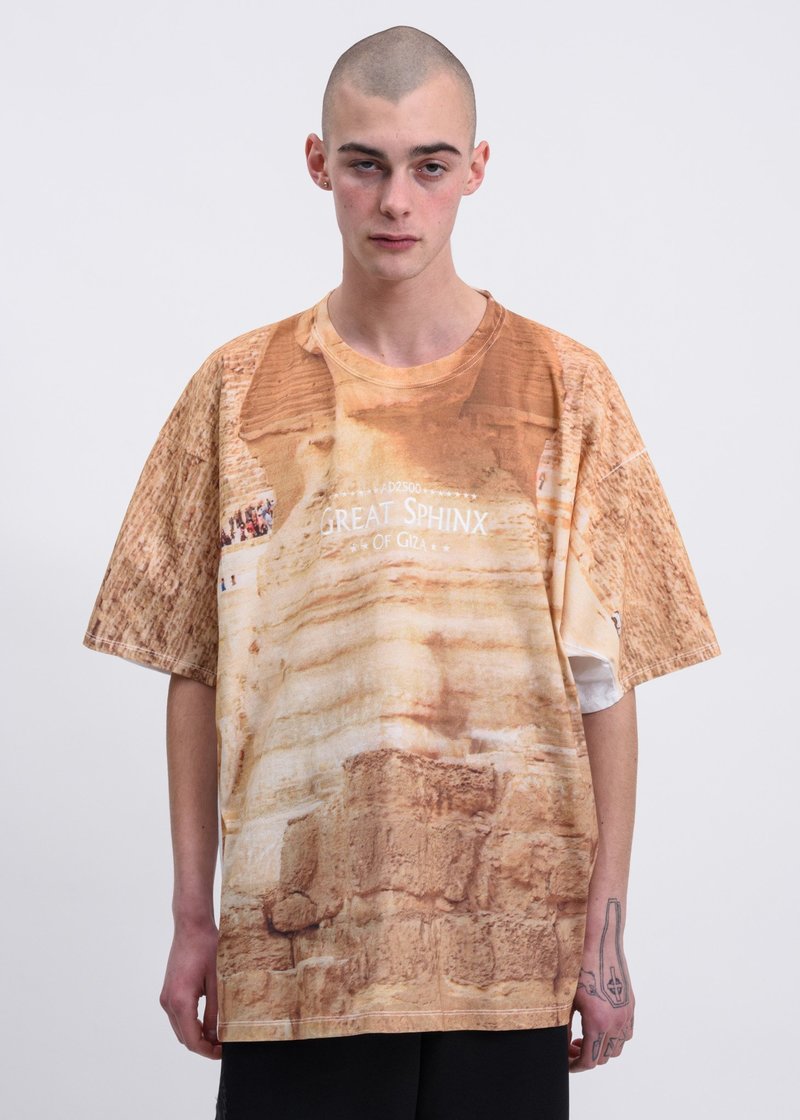 ダブレット doublet FACE OUT TOURIST T-SHIRT Doublet Sphinx Faceout Tourist T-Shirt - Beige | Garmentory