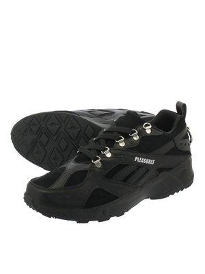 Reebok Aztrek X Pleasures Reebok Aztrek X Pleasures