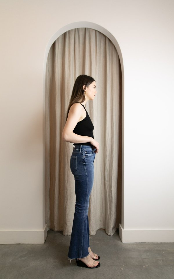 Mother Denim Weekender Fray Jeans - Groovin' Mother Denim Weekender Fray Jeans - Groovin'